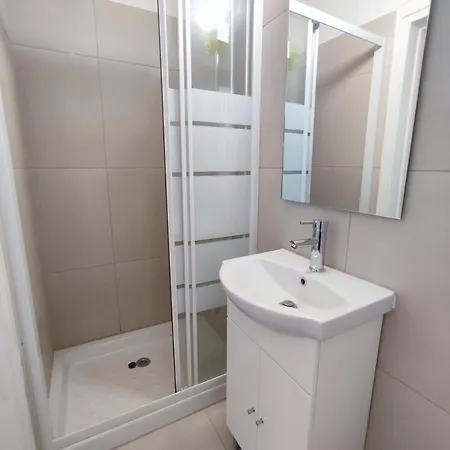 アパート Alkinoos